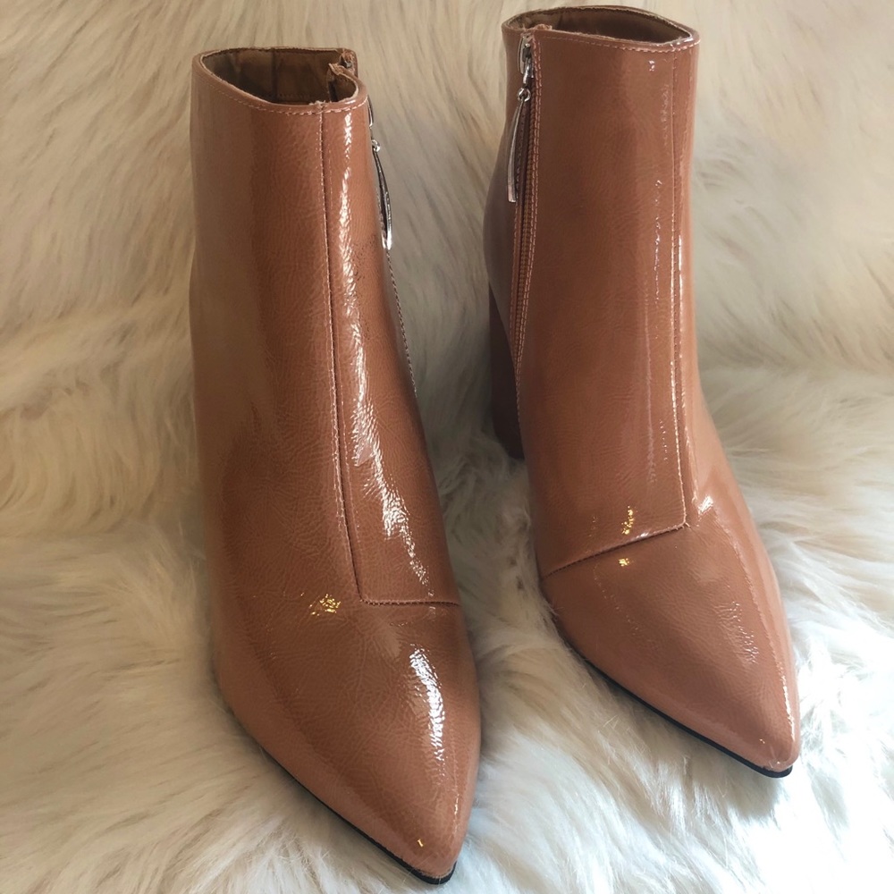 Qupid Pointy Toe Ankle Booties